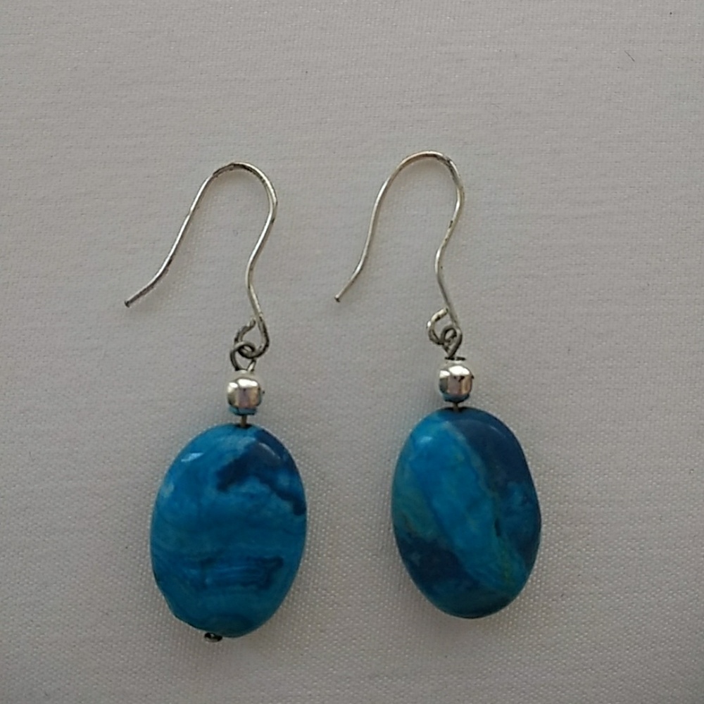 Necklace & Earrings - Picture 4 of 5